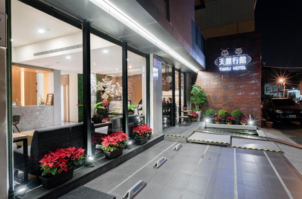 Tianli Hotel Tainan Zewnętrze zdjęcie